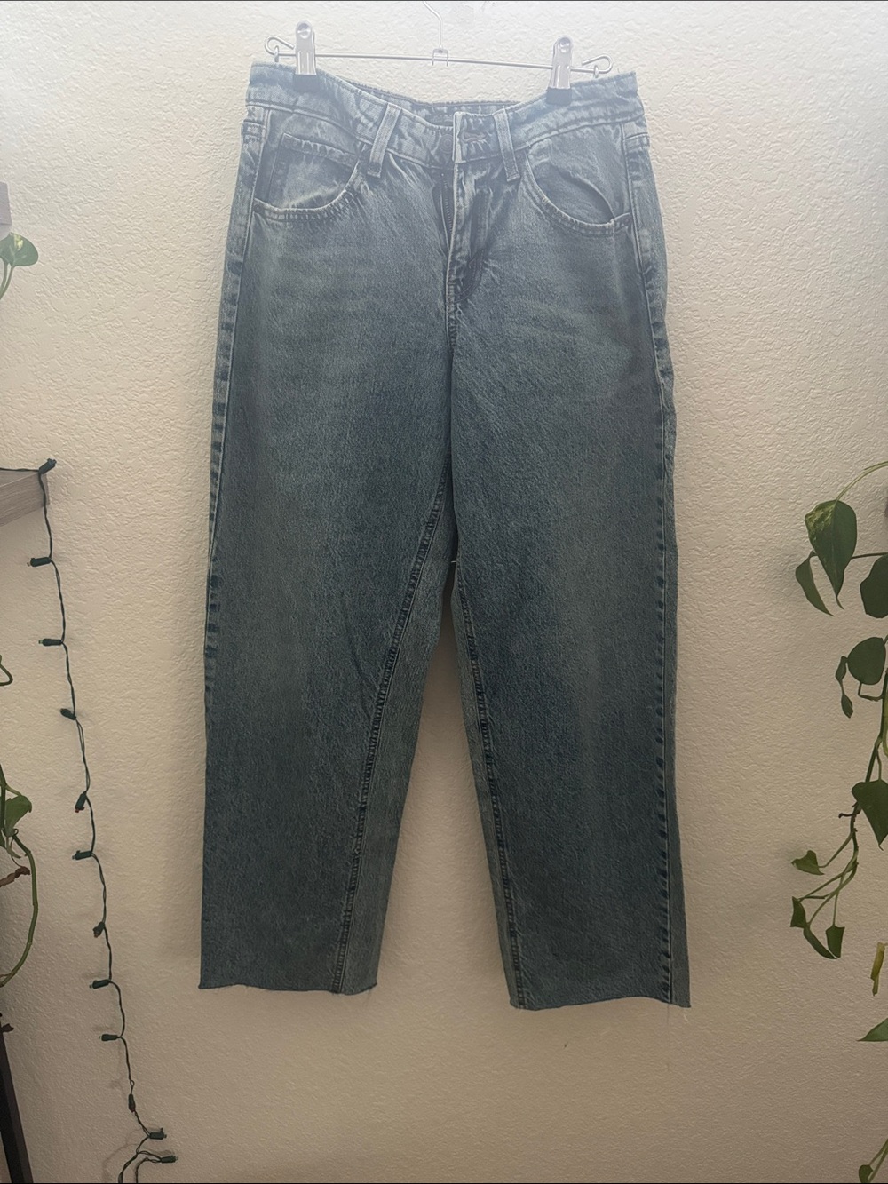 Wild Fable Acid Wash Straight Leg Jeans Size 4 NWT-Like